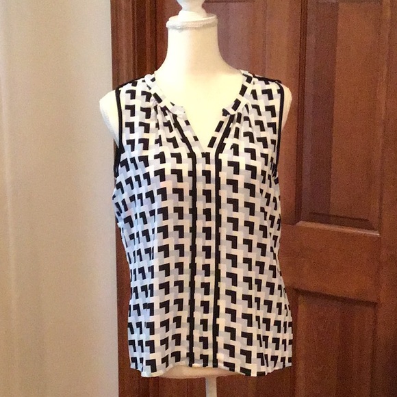 Calvin Klein Tops - NWT: Sleeveless Top